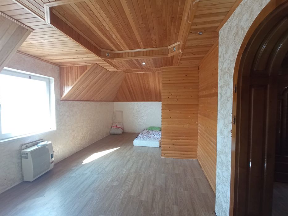 Продається господарство та магазин.