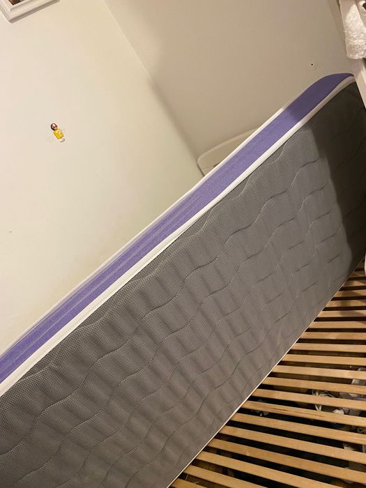 Cama infantil com protectores laterais + colchão
