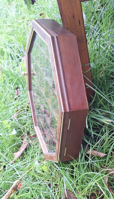 Gablotka witrynka na przedmioty kolekcjonerskie