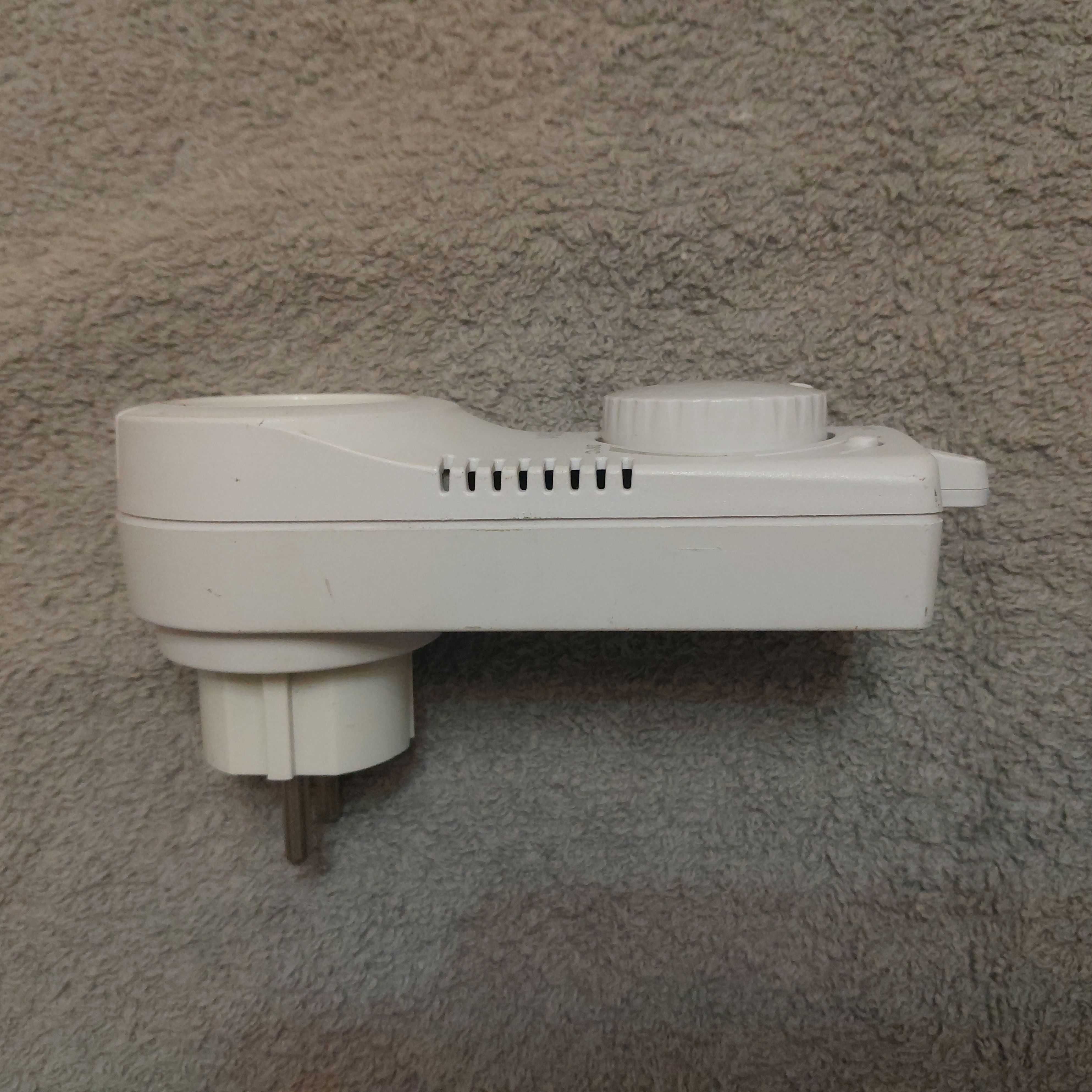 Termostat TS01 regulator temperatury w pomieszczeniu od 3 °C do 28 °C