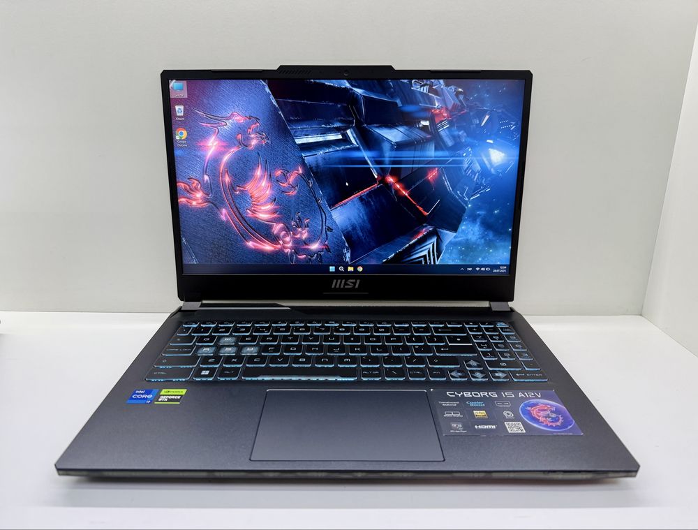 RTX 4060 8GB | 32 DDR5 512SSD | Core i7-12650H | 144Hz | MSI Cyborg 15