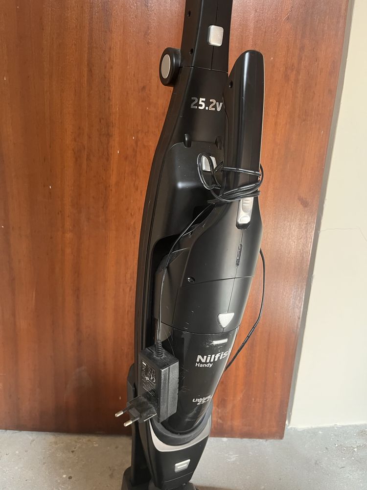 Aspirador nilfisk handy 2 in 1