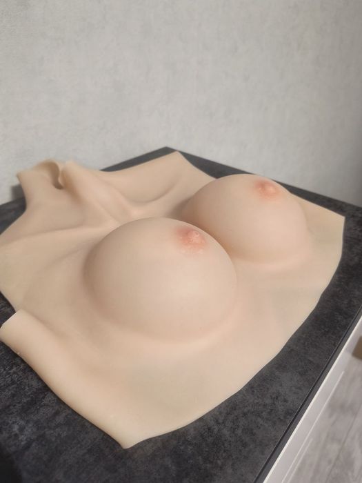 Силіконові груди 2 розміру (В) накладні жіночі, для чоловіків та жінок