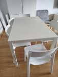 Mesa extensível com 7 cadeiras