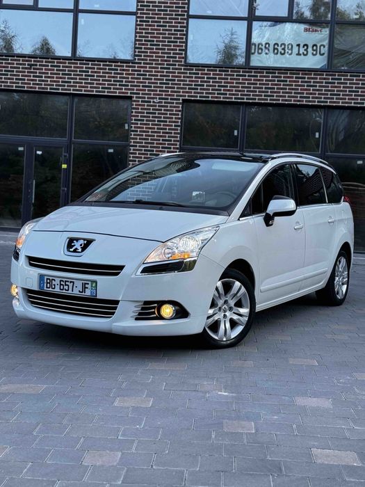 Peugeot 5008 2011. Пежо 5008. Авто з Європи