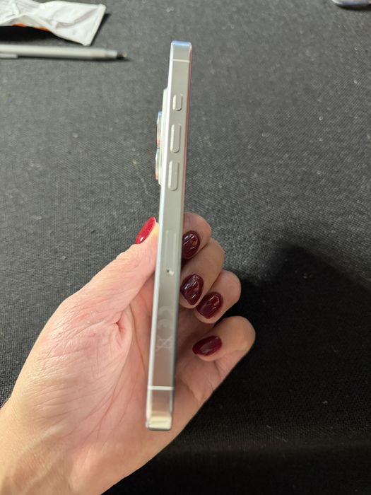 Iphon 16 pro 128GB white titanium