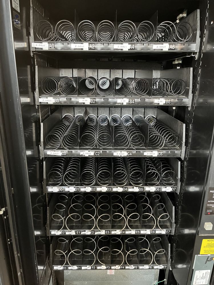 Vending Automat sprzedający Polivend nie Necta