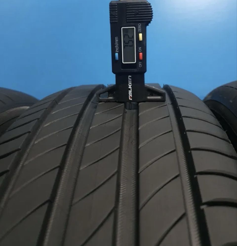 Шини 225/60 R17 Michelin , резина на кросовер