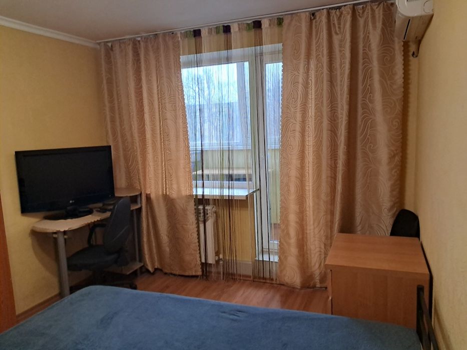 Сдам посуточно, 1комн квартира 12 квартал, Титова, 16 больница,750 грн