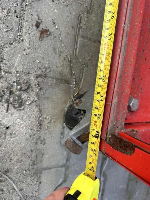 Gondola metalowa zamykana