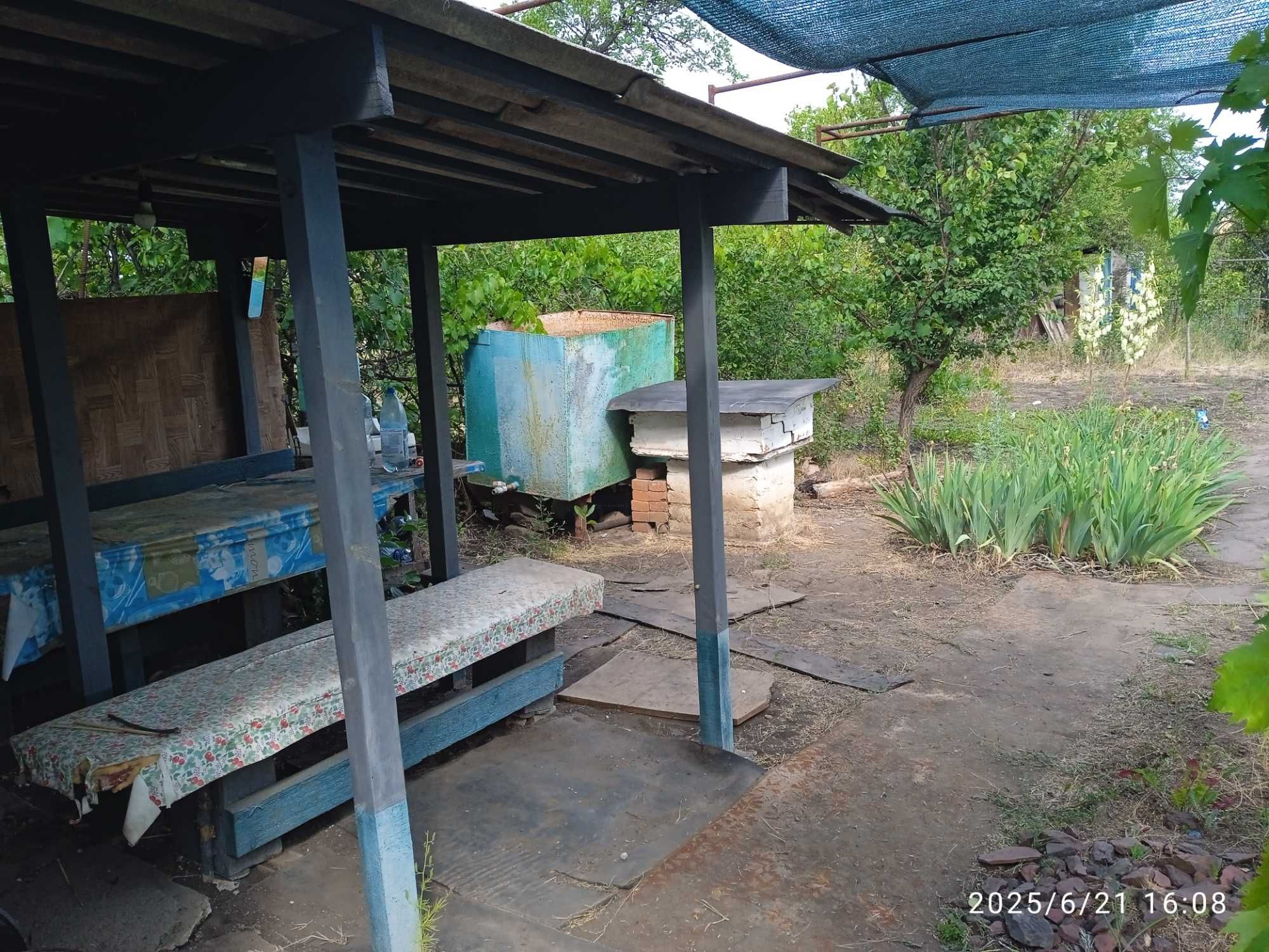 Продам дачу біля Ленінського ставка