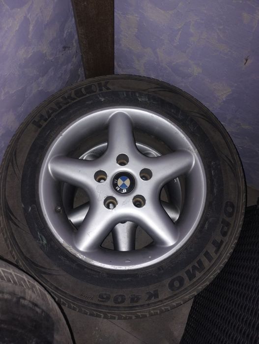Диски R15  , разболтовка 5*120 ,стояли на BMW e34.