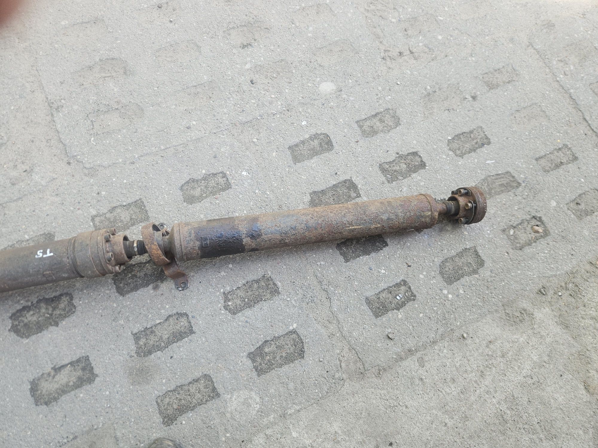 Wał pędny napędowy vw transporter T5 2.5TDI 4x4 caravelle 278,5cm