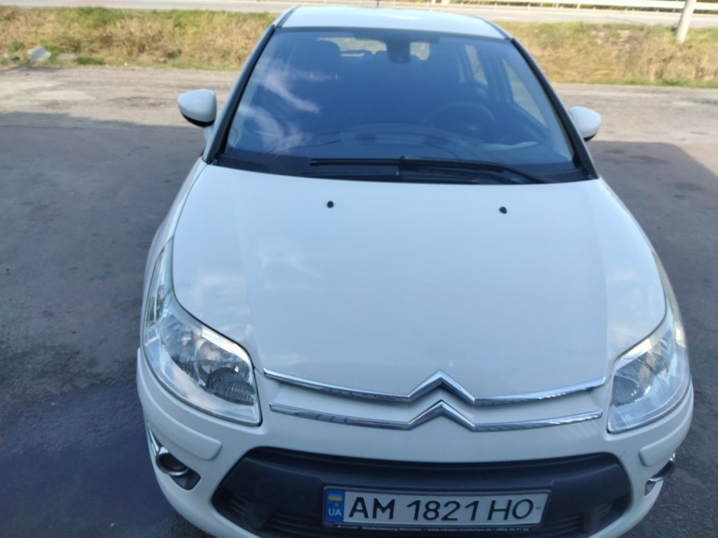 Автомобіль Citroen C4 2009