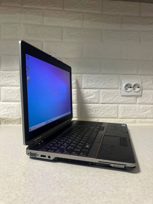 Ноутбук Dell latitude E6520