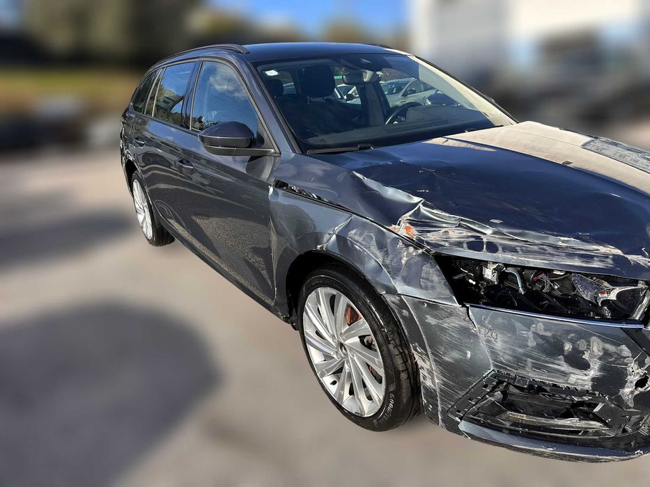 SKODA OCTAVIA IV 1.4 TSI RS iV Híbrido de 2021