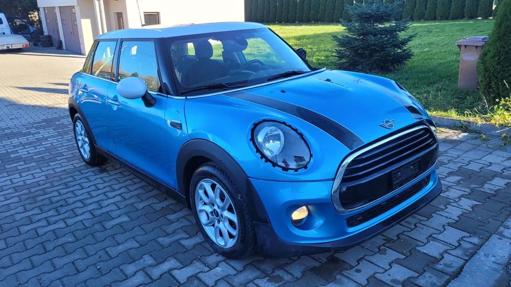 MINI Cooper 1.5 Benzyna 136KM - Climatronic - Grzane fotele - Szwajcaria - Tanio