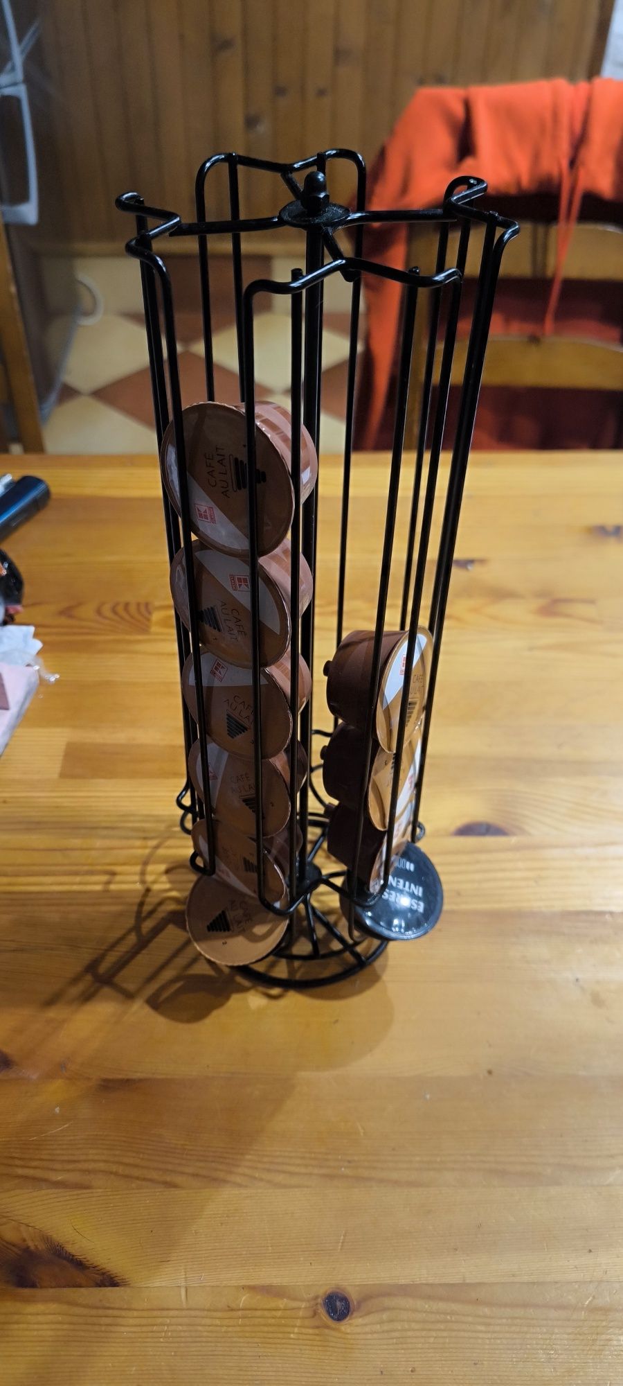 Podajnik na kapsułki Dolce Gusto
