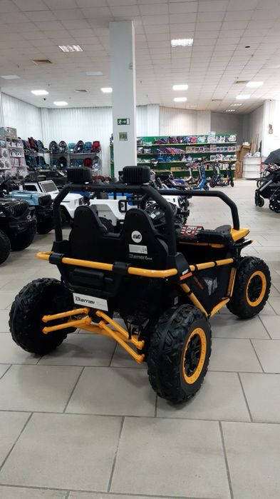 Двухместный детский электромобиль