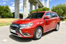 Mitsubishi Outlander 2.4 PHEV Instyle