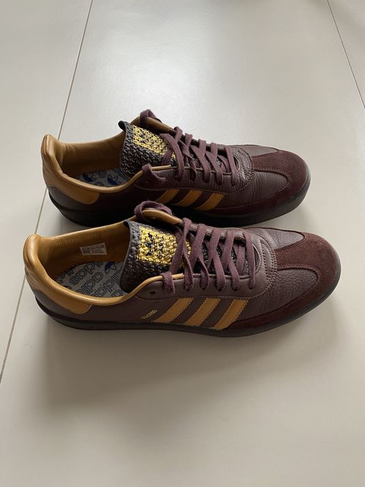 Adidas Madrid – brązowe ze złotymi paskami, r. 45 1/3
