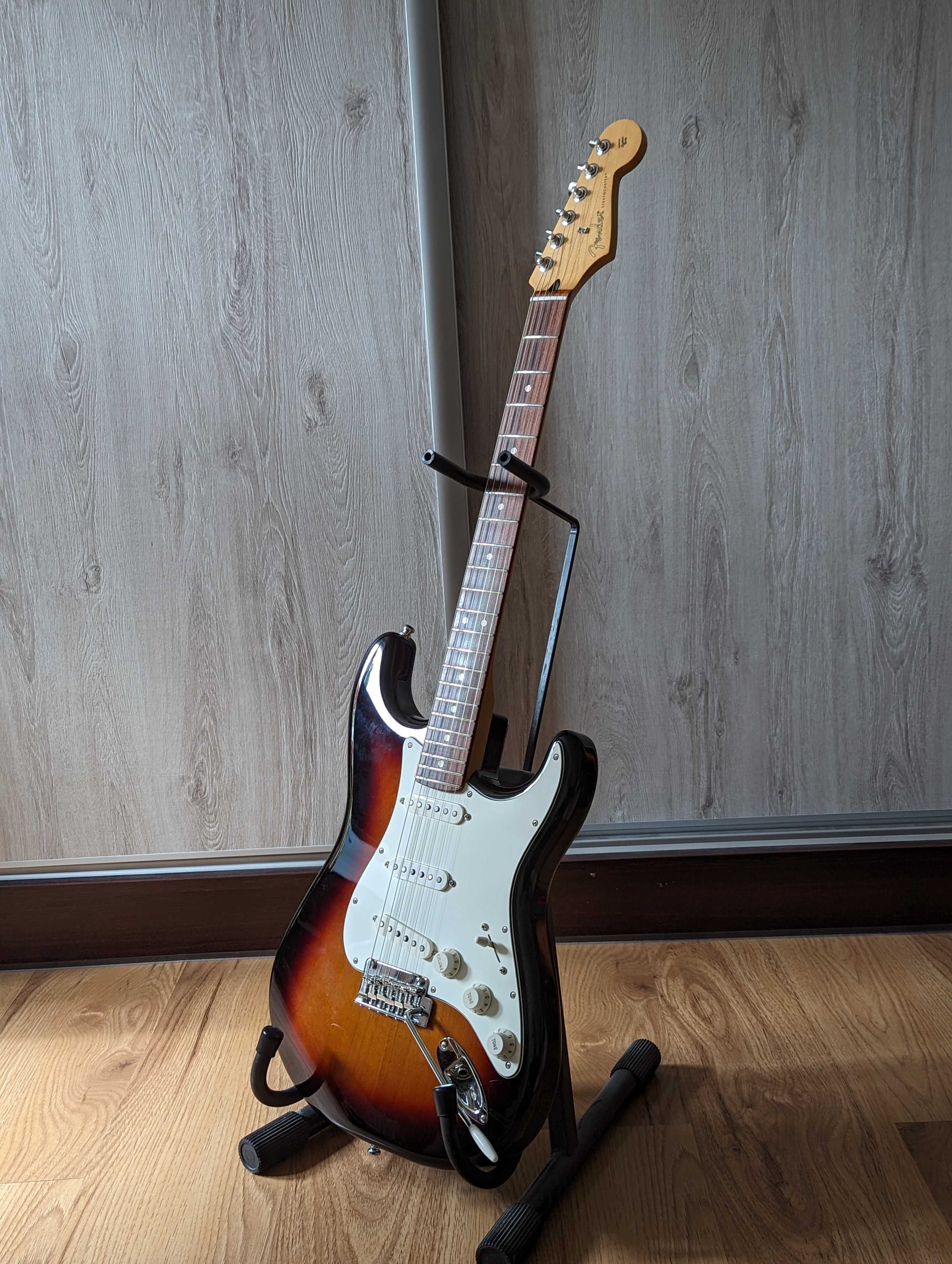 Fender Stratocaster Player 3TS PF MIM