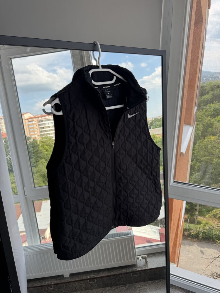 Жіноча жилетка Nike Running Aerolayer оригінал розмір С