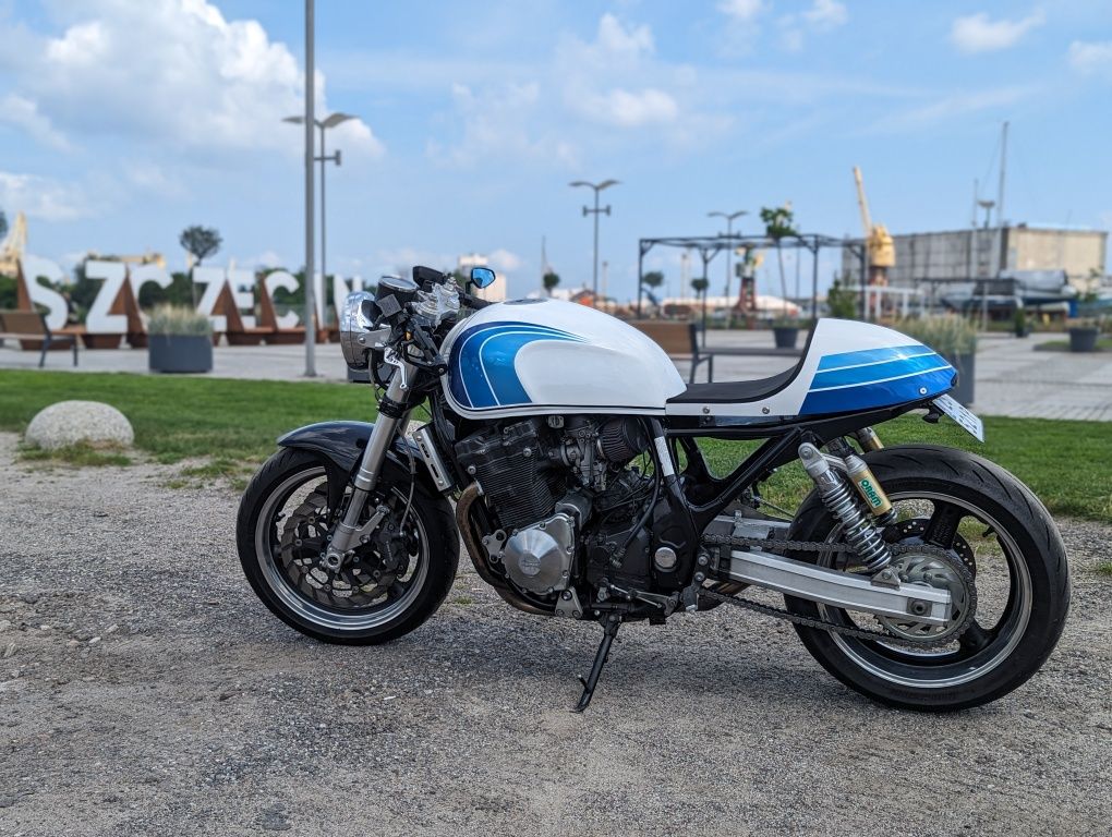 Suzuki GSX 1200 Inazuma Cafe Racer