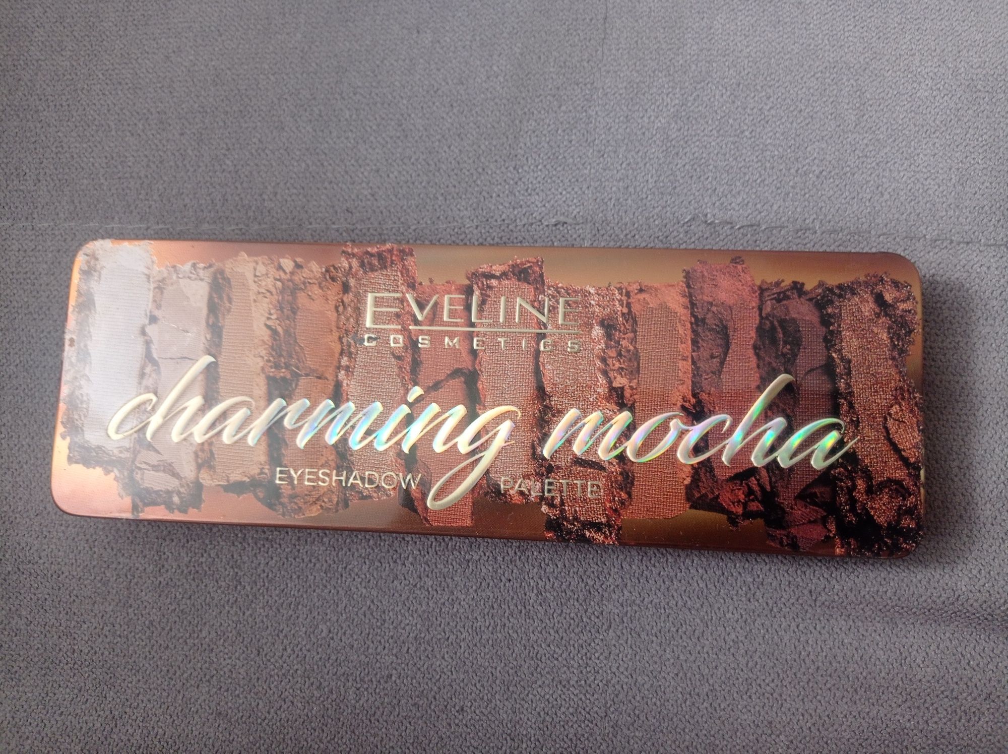 Cienie do powiek Eveline Charming Mocha