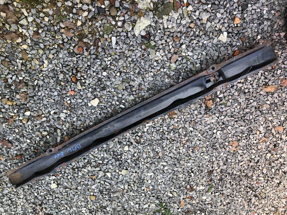 Belka wspornik zderzaka tył Bmw E61