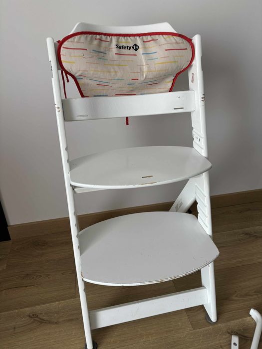 Krzeselko do karmienia safety 1st