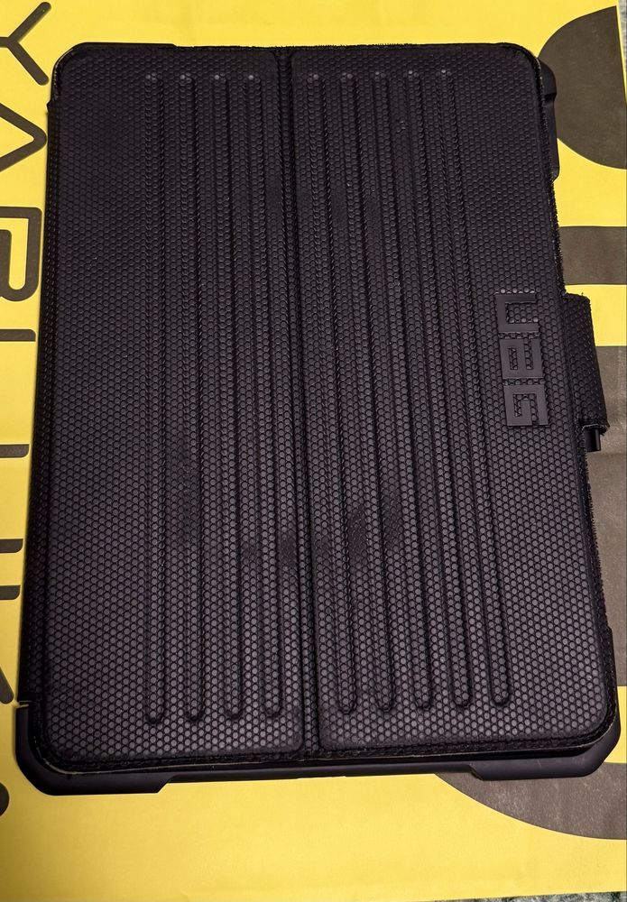 Захисний чохол UAG для Apple iPad Pro 11 (2022) - Black
