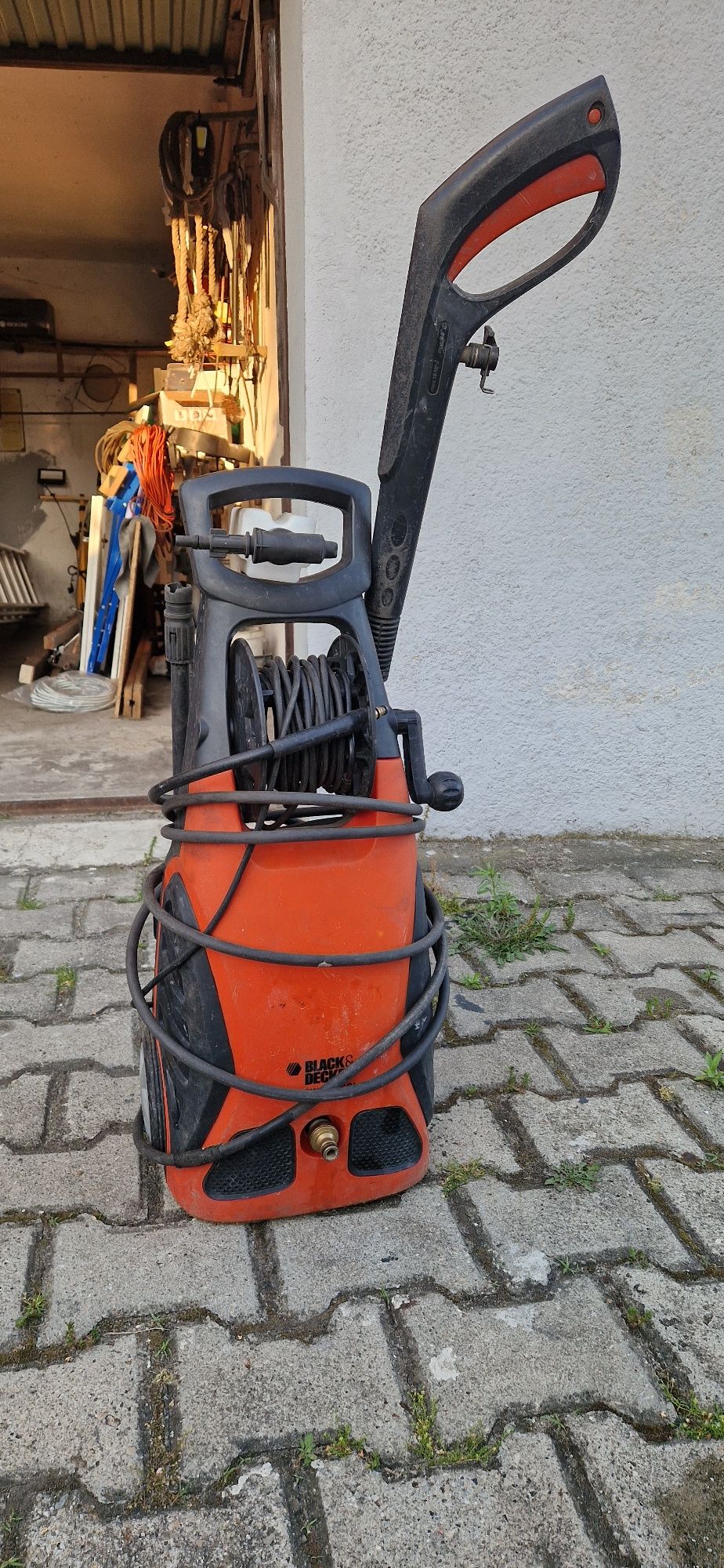 Myjka ciśnieniowa.