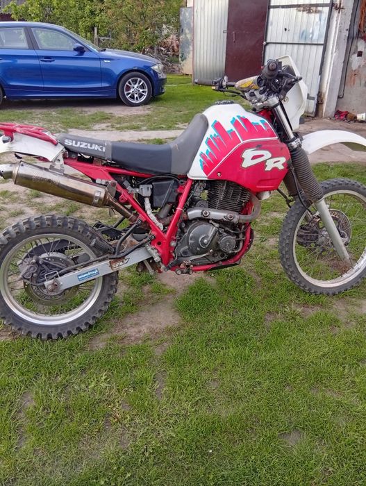 Croos Suzuki dr 650