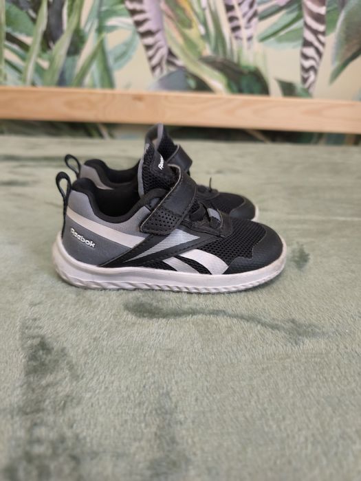 Buty chłopięce rozmiary 22-24