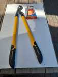 Sekator kowadełkowy Roughneck 66-865 Xt Pro 745 mm