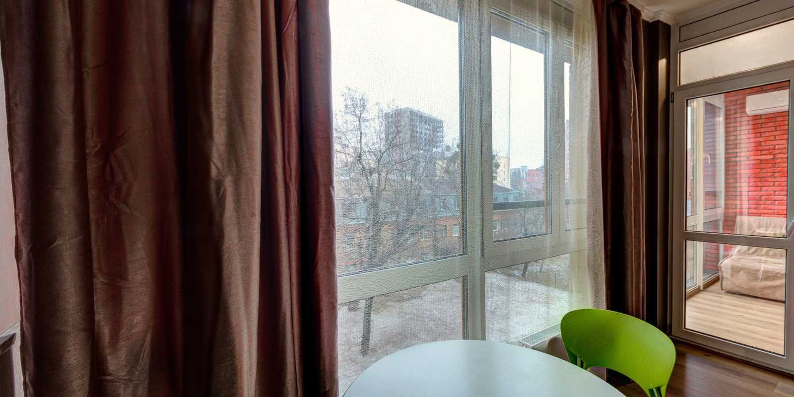 Комфортна квартира 2к подобово вул.  Золотоустівська