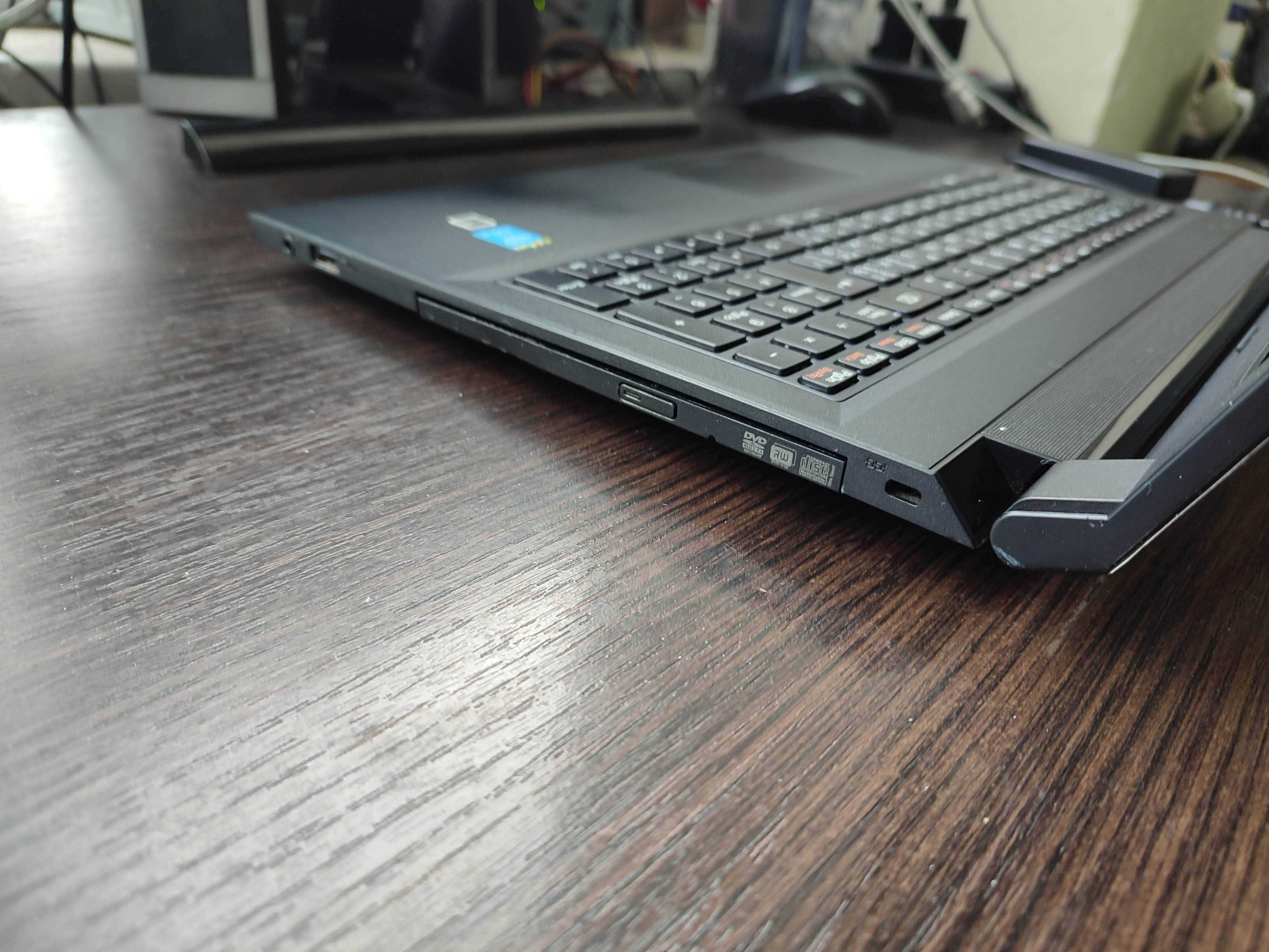 Lenovo 15,6", i5-5200U, DDR3 8GB, SSD 120gb + HDD 500Gb, акум 6 год.