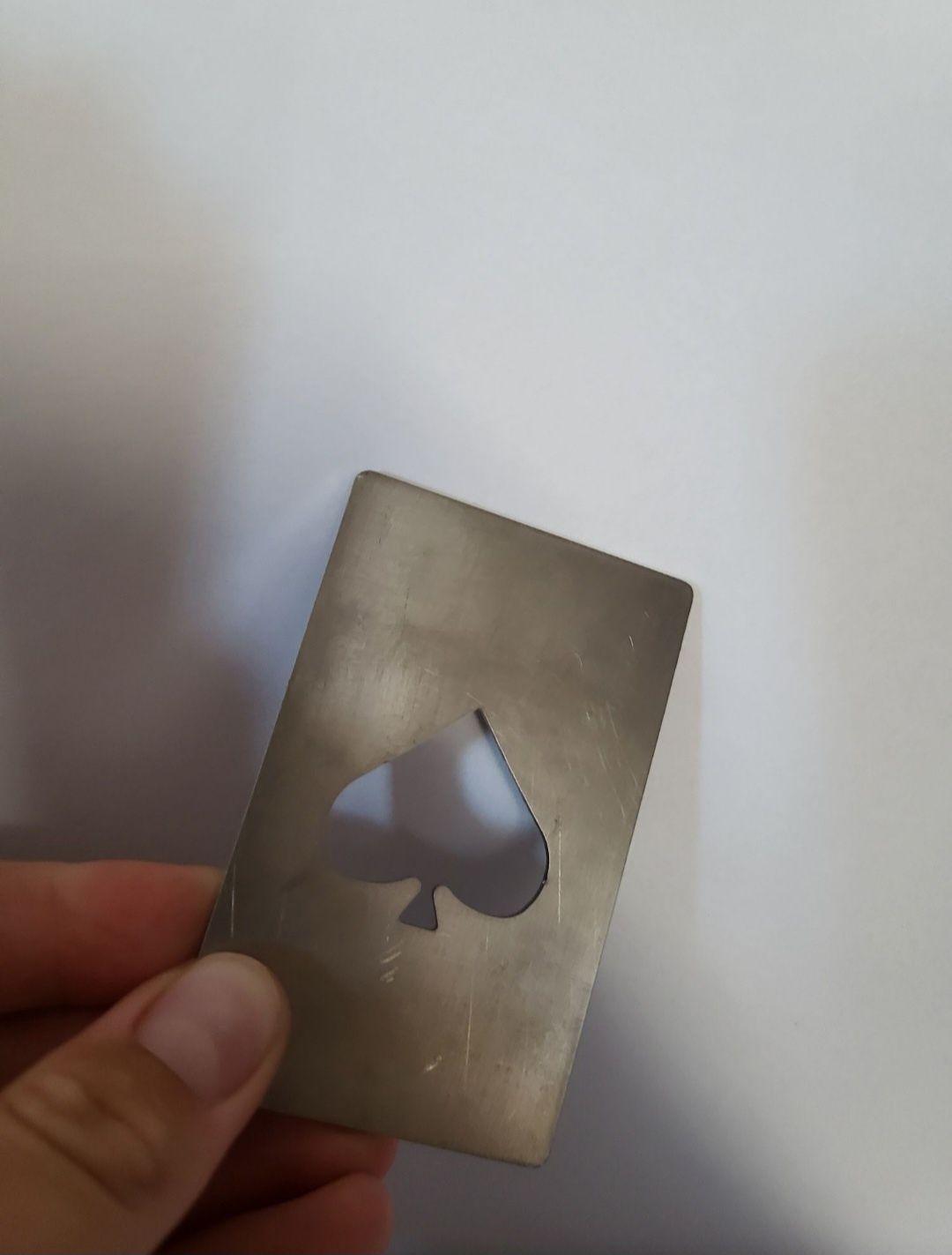 Otwieracz do piwa w krztałcie karty
