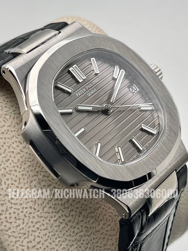 наручные часы PatekPhilippe Nautilus 5711G