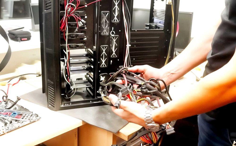 Ремонт ноутбуков. Ремонт компьютеров. Ремонт телевизоров, UPS Экофлоу