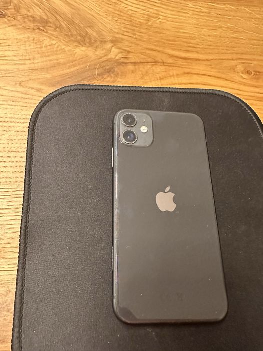 IPhone 11 128Gb. Bem estimado!