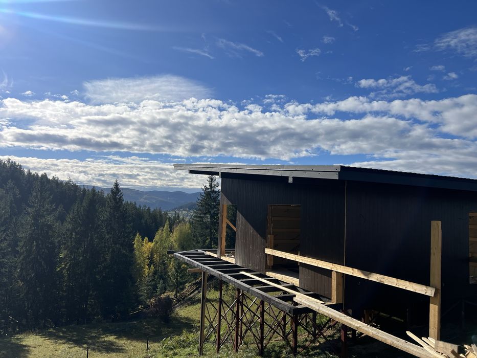 Житловий будинок в Карпатах с. Микуличин