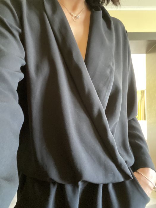 Чорний комбінезон