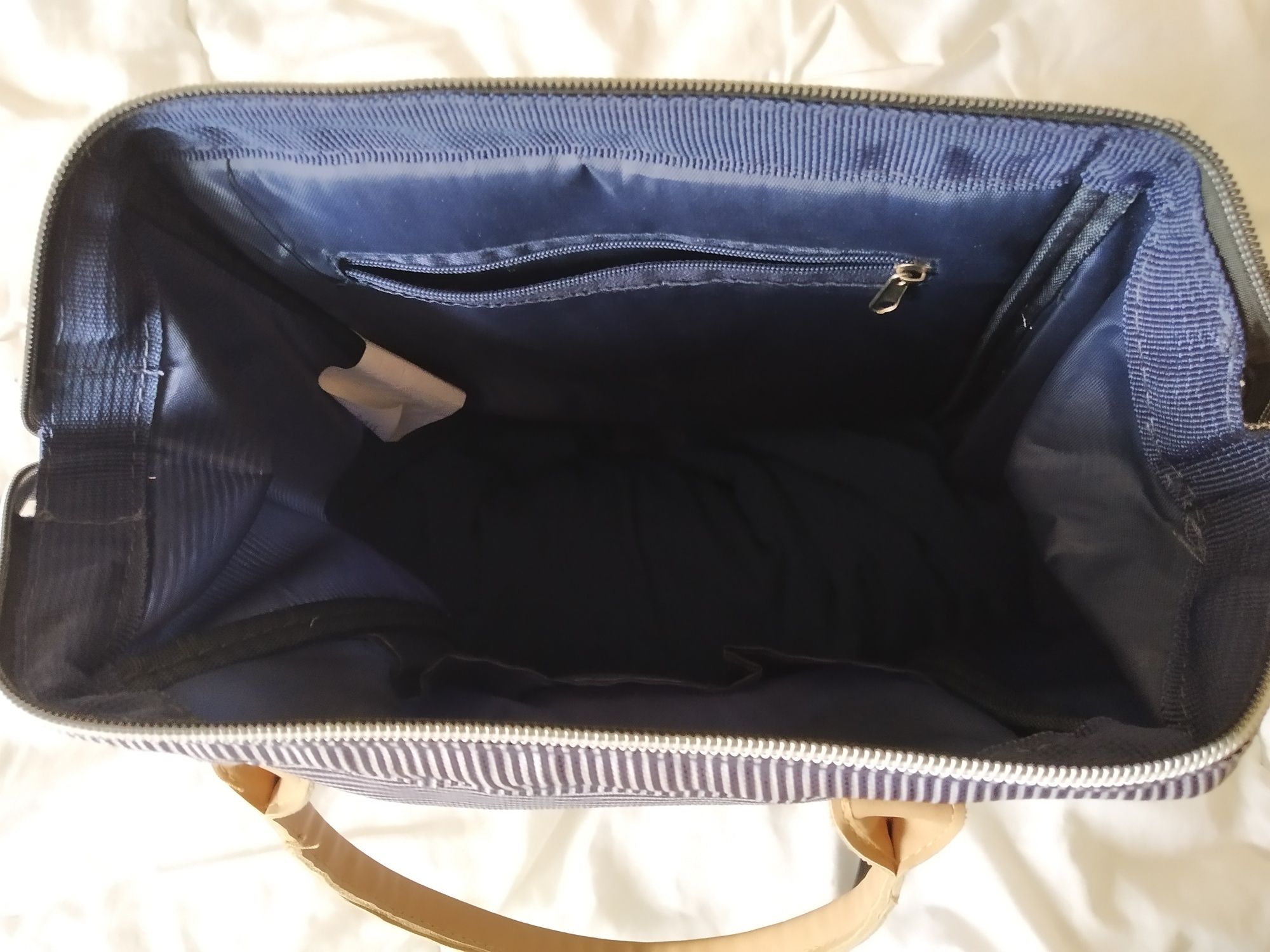 Сумочка- рюкзак жіноча нова