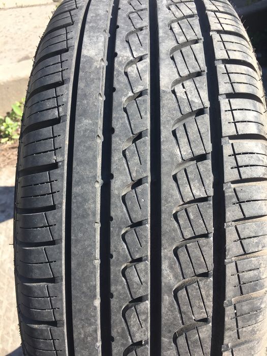 Шина pirelli 215 55 17 одіночка