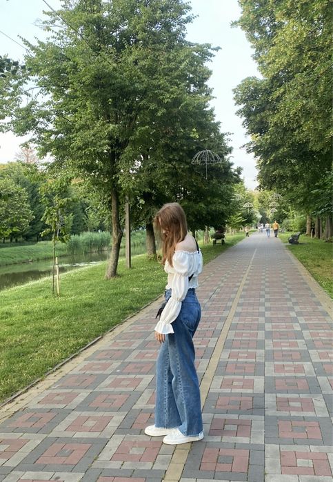 Сині джинси Stradivarius 36, Zara