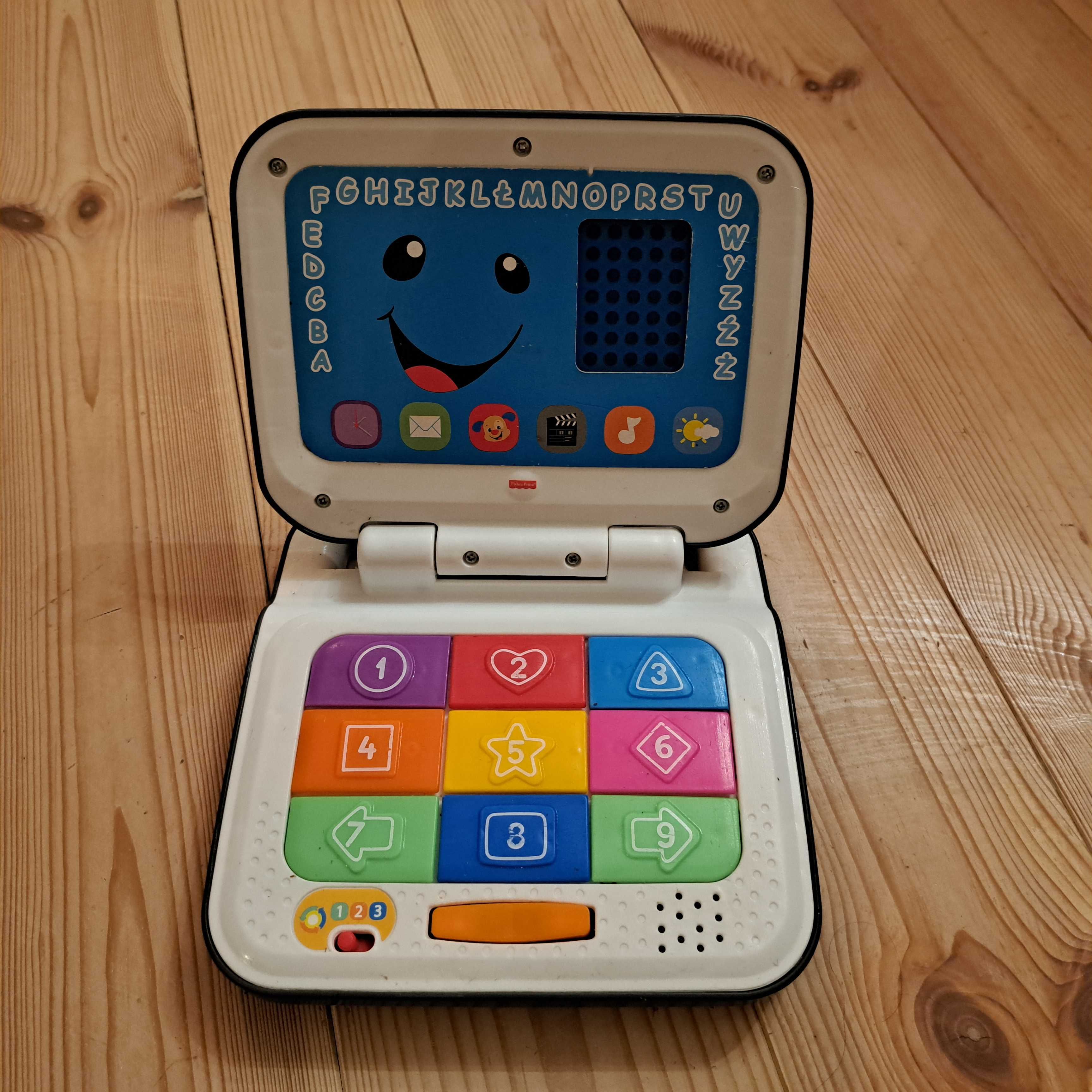 Komputer edukacyjny  fisher price dla dzieci