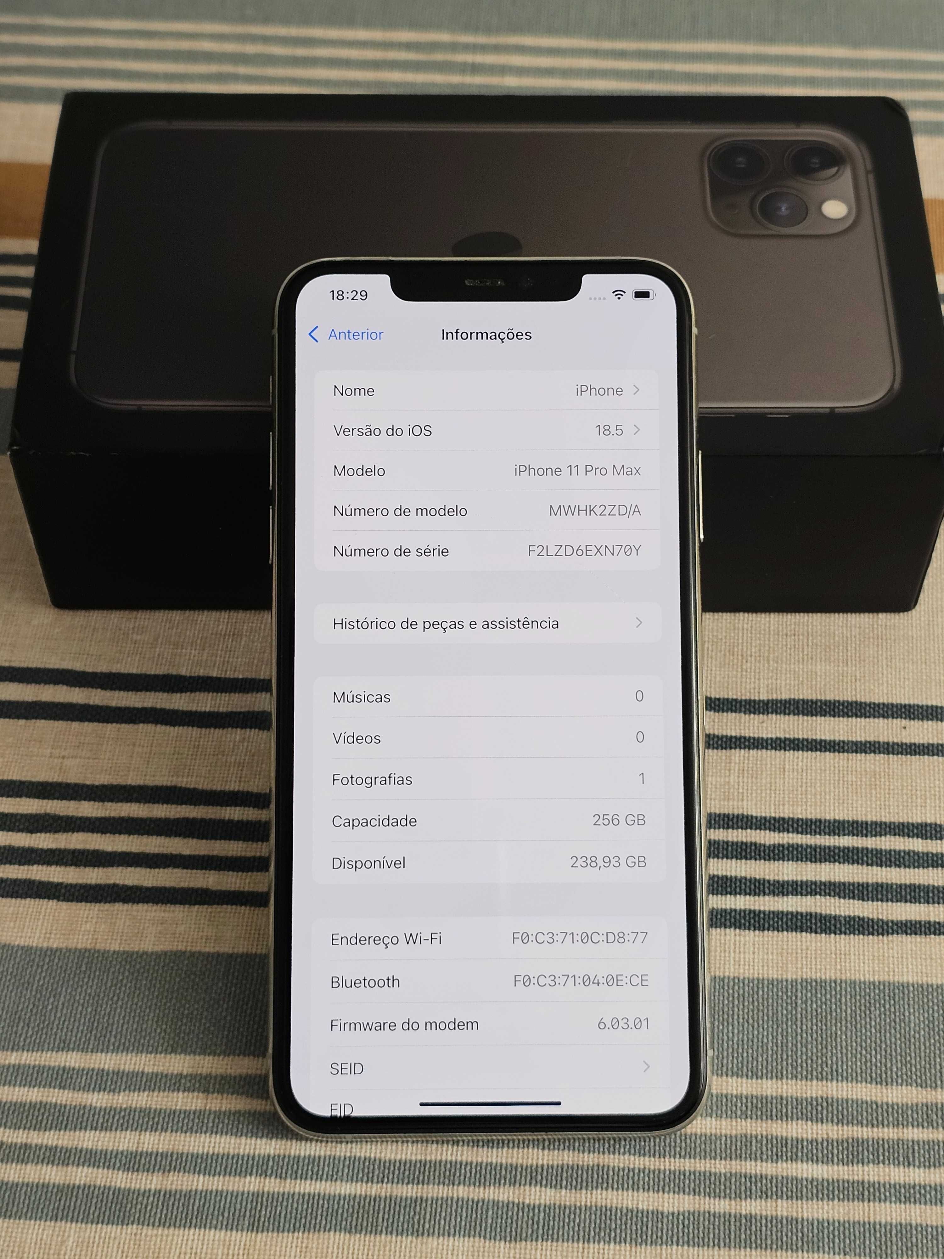 Iphone 11Pro Max 256gb .  72% Bateria. Muito bom.