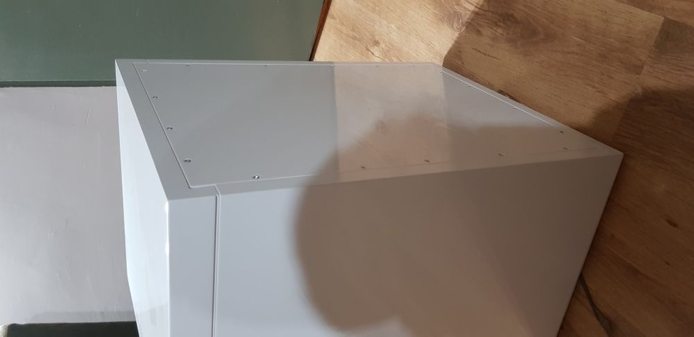 Szafki nocne lakierowane